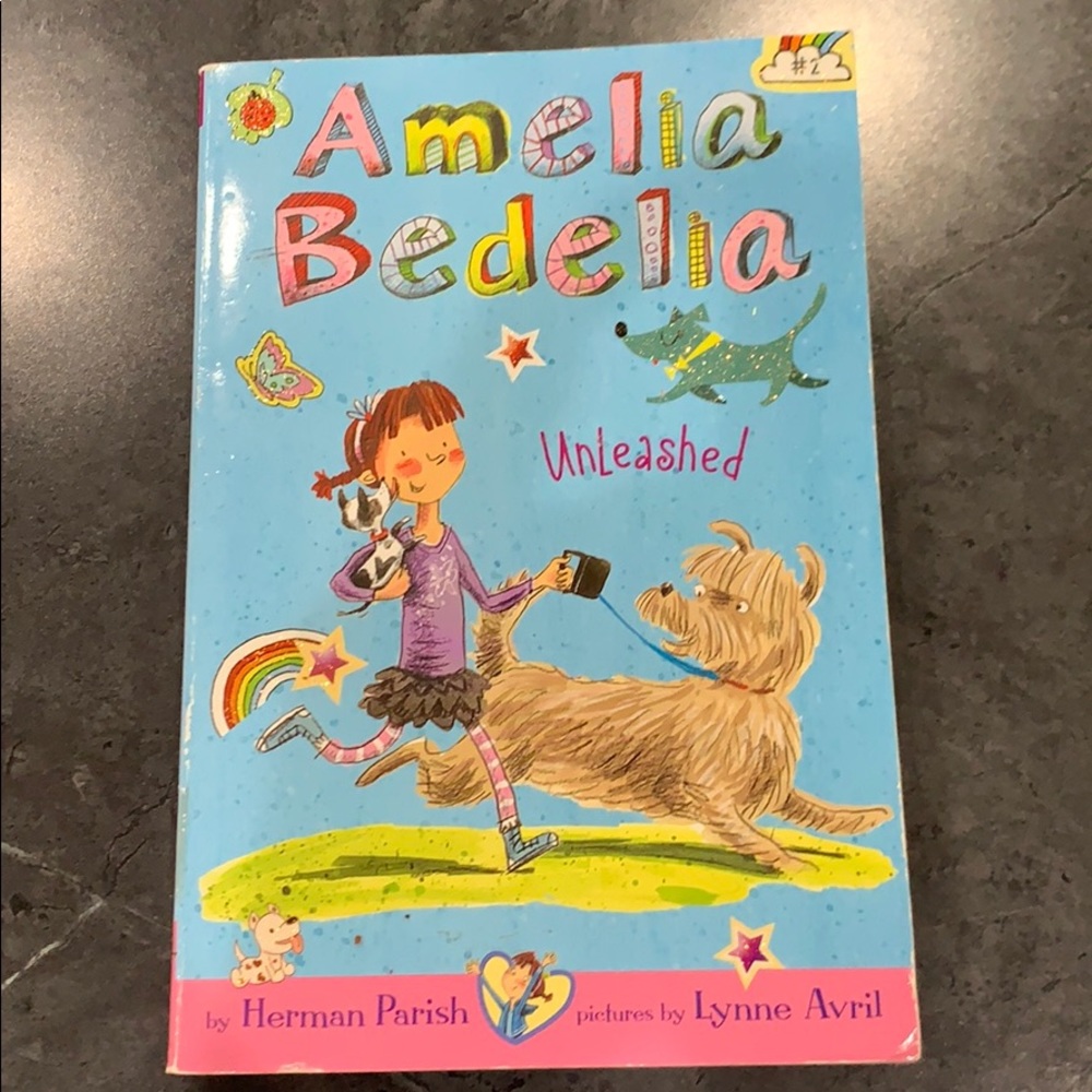 2/$8 or $5 each Amelia Bedelia